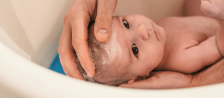 higiene para recém-nascido